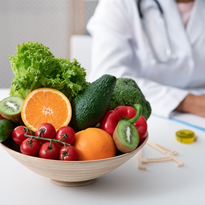 plate of vegetables and fruits.