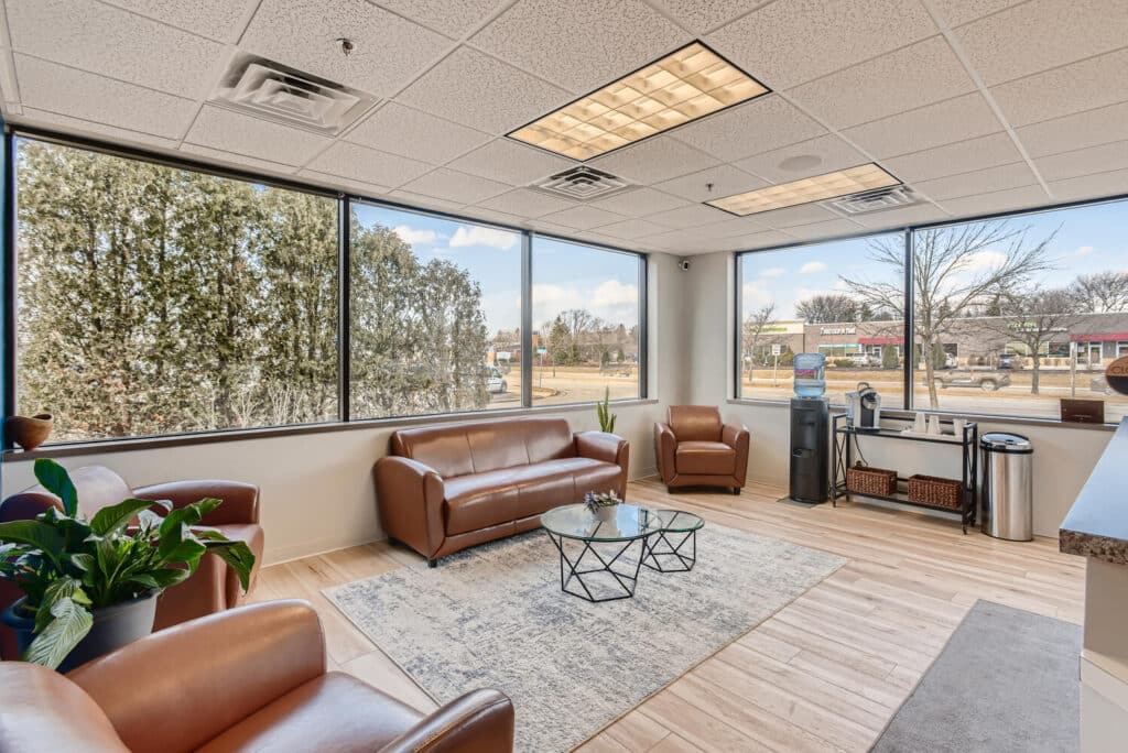 advantage chiropractic patient waiting room